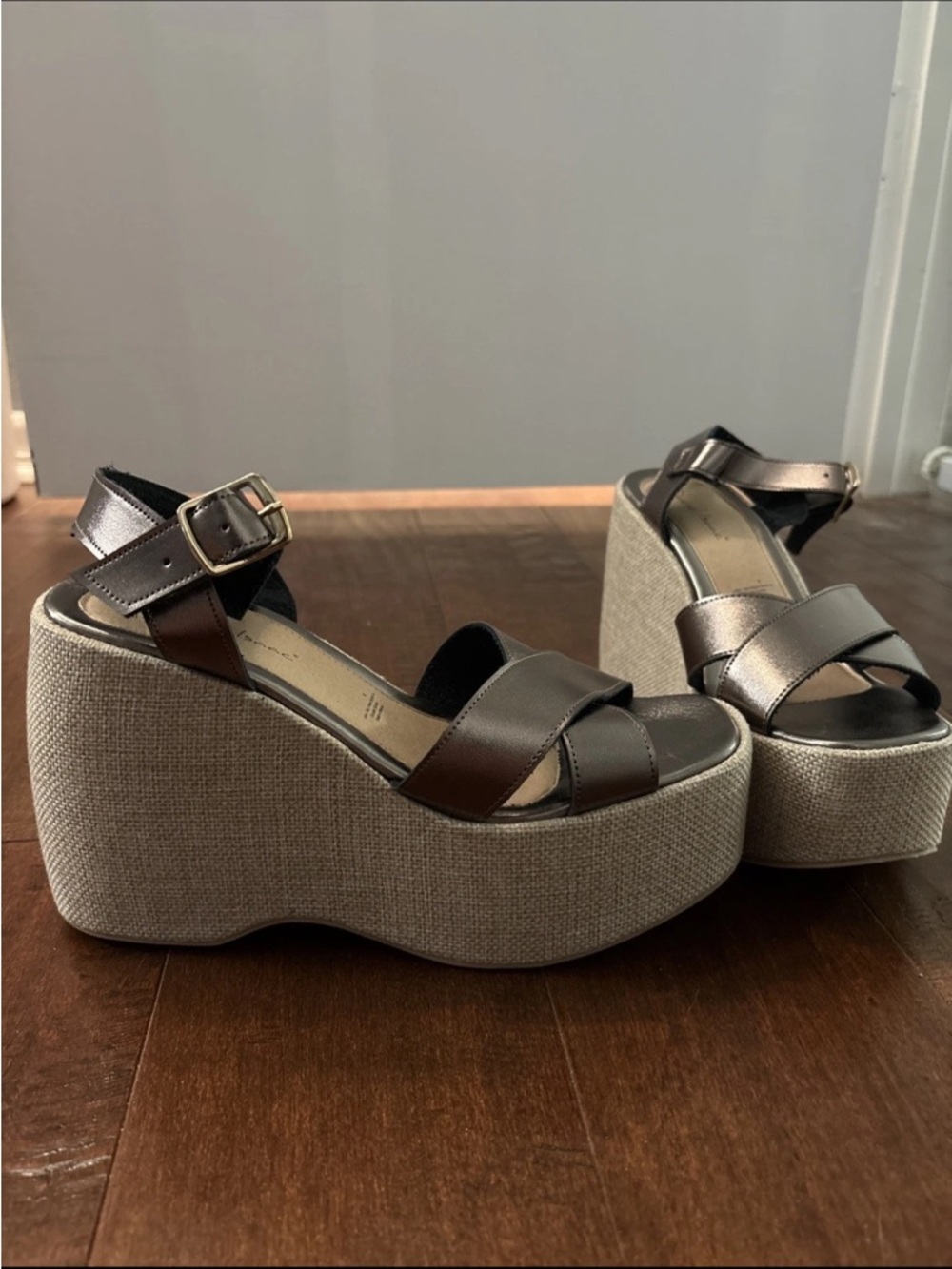 David Isaac Women’s Sandals Size 8
